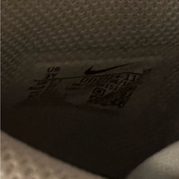 Nike high top shoes - Picture 5 of 5